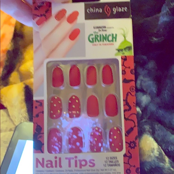 Nails - Picture 1 of 4